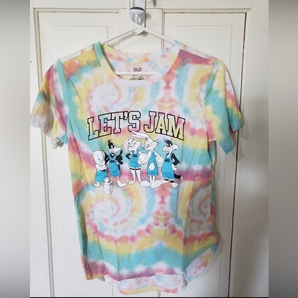 Tops - Womens space jam shirt size large tye dye